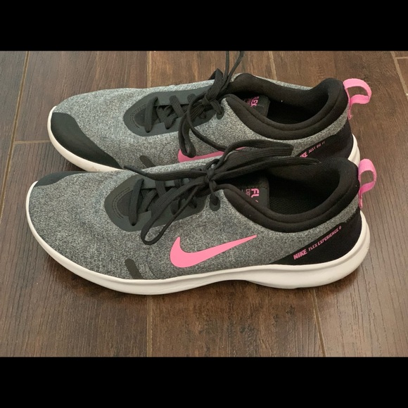 Nike Flex Experience 8 Shoes Womens Size 10.5 Gray Running Sneakers - Picture 2 of 2